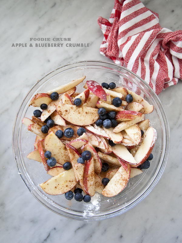 Recipe Apple Blueberry Crumble from Foodie Crush
