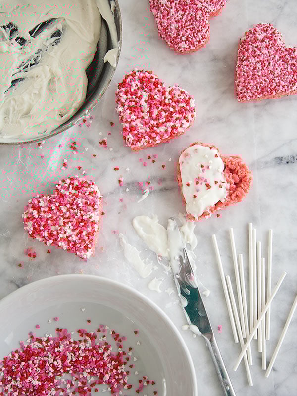 Rice Krispie Valentine Lollipops - foodiecrush