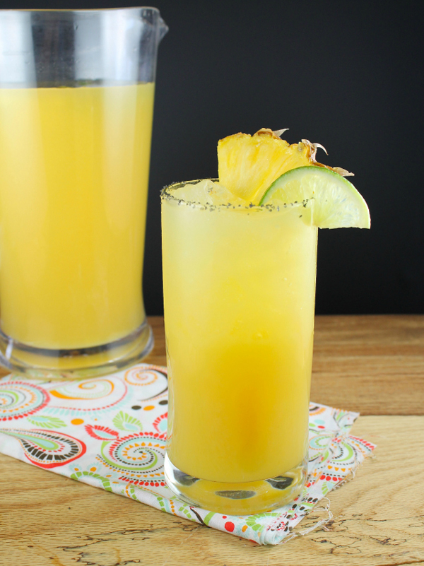 Pineapple-Margarita-Cocktails