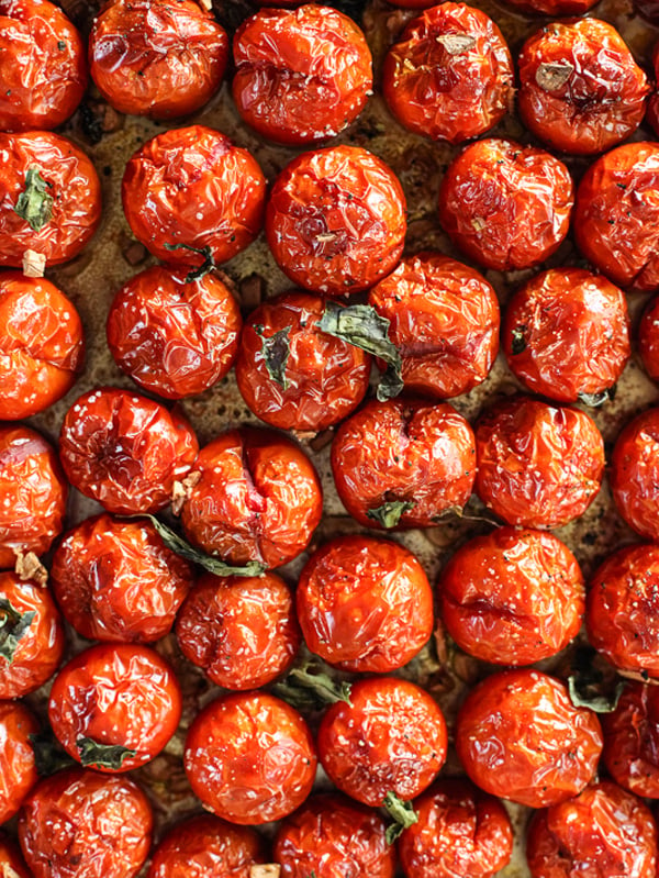 roasted tomatoes for homemade tomato sauce