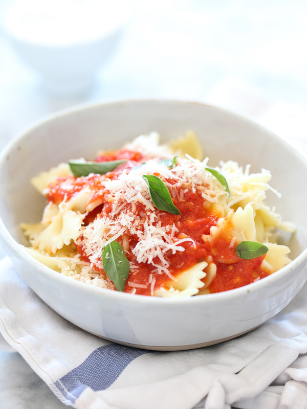 Fresh Tomato Pasta Sauce recipe on foodiecrush.com