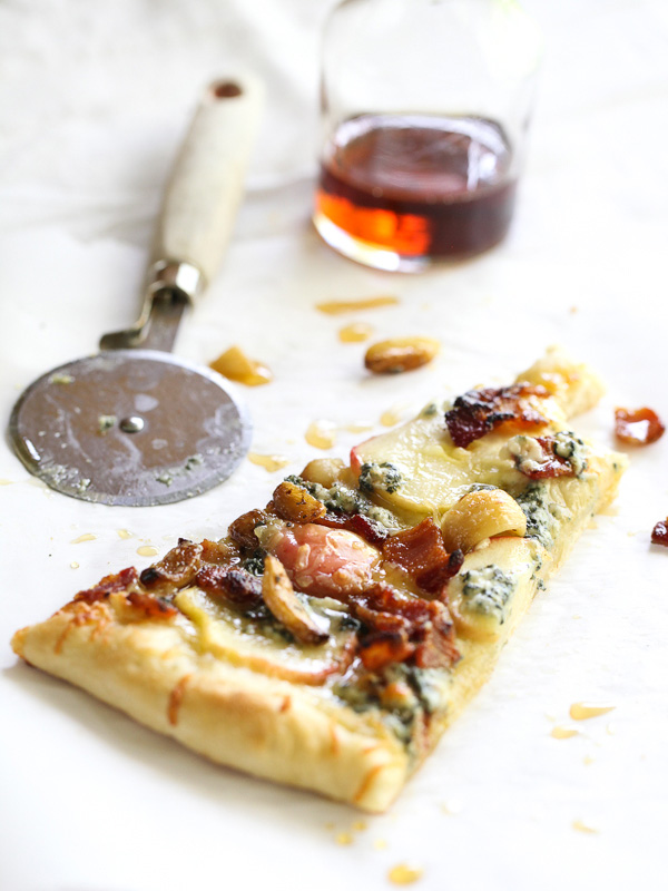 Maple Apples, Blue Cheese and Bacon Pizza on foodiecrush.com
