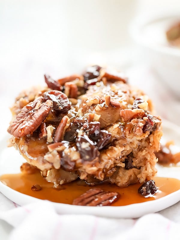 Slow Cooker Baked Oatmeal with Bananas and Nuts | foodiecrush.com #crockpot #easyrecipes #brownsugar
