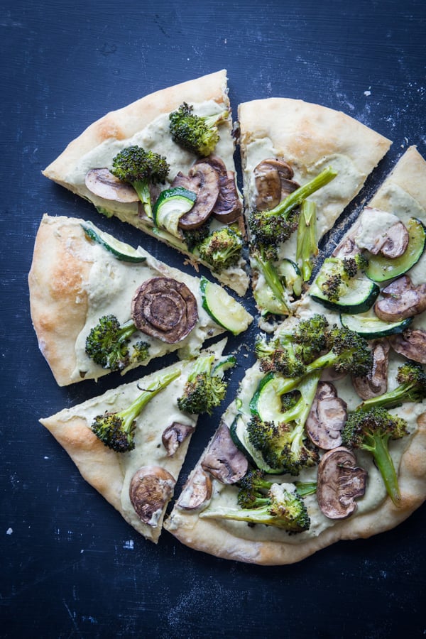 roasted_vegetable_and_white_bean_pesto_hummus_pizza_feature