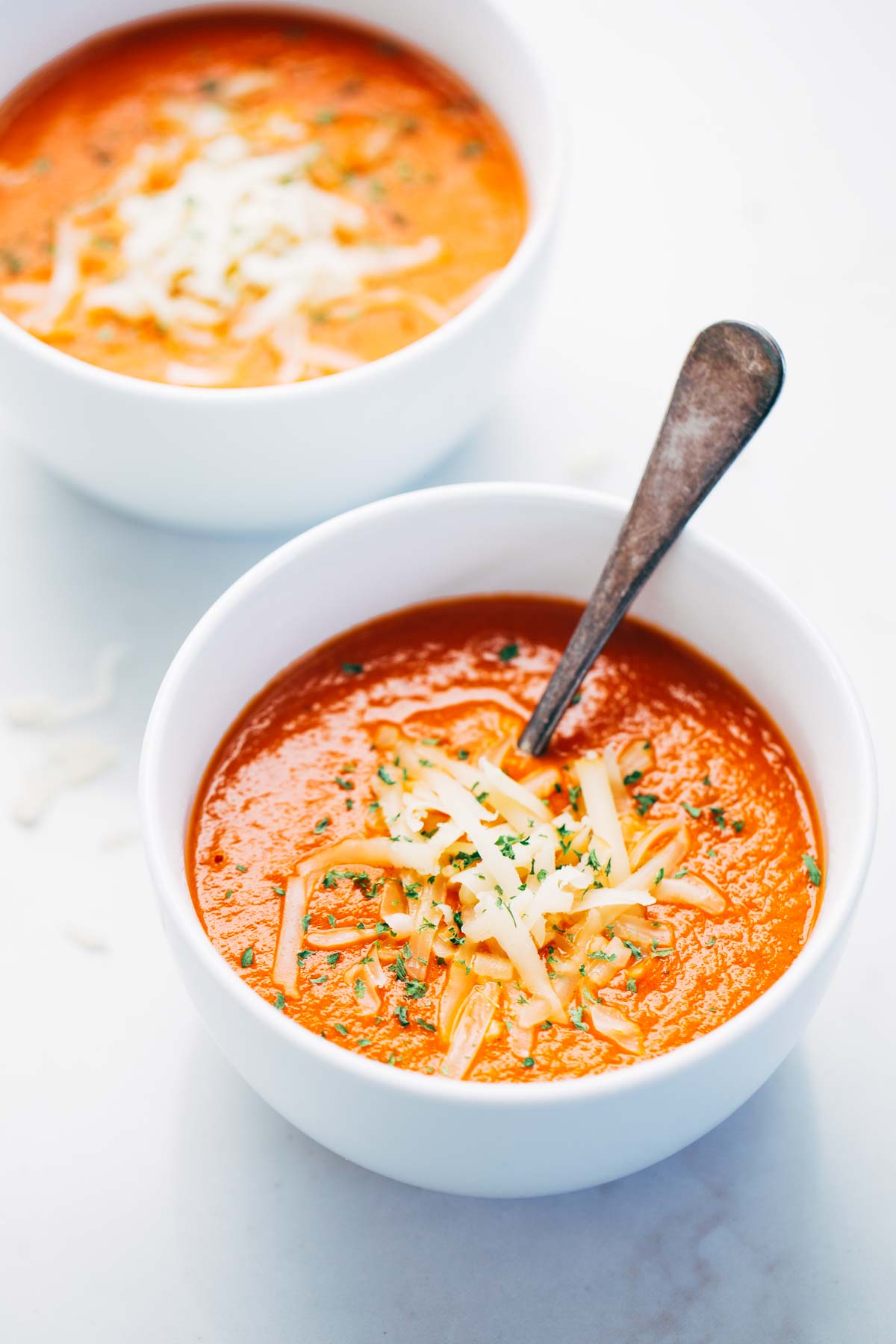 Simple Homemade Tomato Soup from pinchofyum.com | foodiecrush.com 
