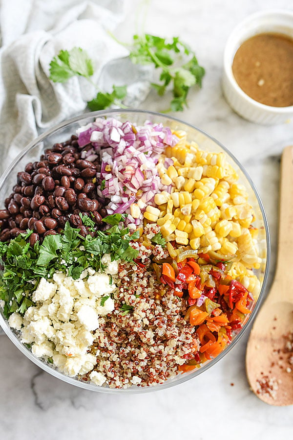 Southwest Quinoa and Grilled Corn Salad is a simple but flavor packed side dish | foodiecrush.com 