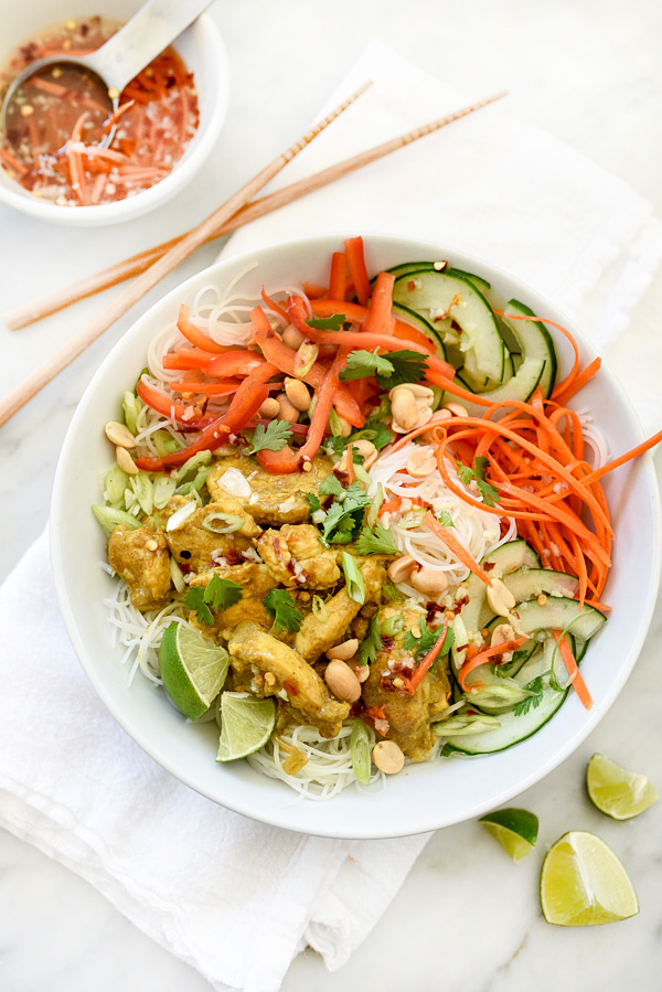 Vietnamese Curry Chicken and Rice Noodle Salad Bowl | foodiecrush.com #withricenoodles #dressing #lunches #recipe #healthy #limejuice