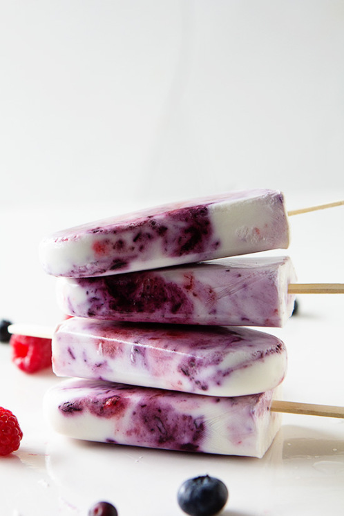 4th of July Mixed Berry Pops realfoodbydad.com | foodiecrush.com 