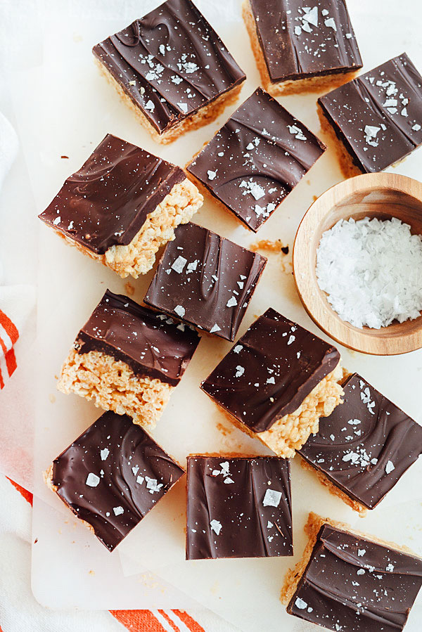 Salted Chocolate Peanut Butter Krispie Treats | foodiecrush.com #withmarshmallows #easy #chocolate #recipe