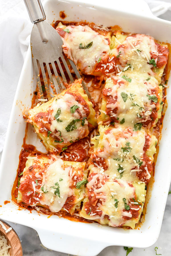 Spinach Lasagna Roll-Ups | foodiecrush.com #easy #spinach #recipe #vegetarian