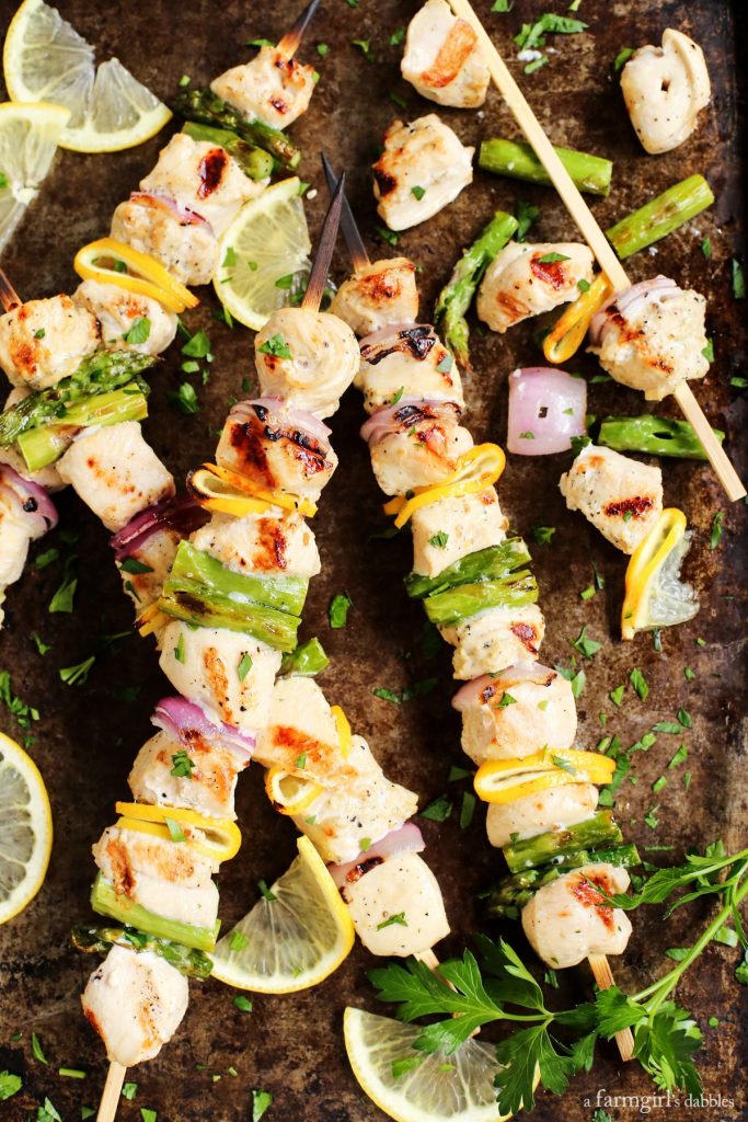 Grilled Lemon Pepper Chicken Kabobs from A Farm Girls Dabbles on foodiecrush.com 
