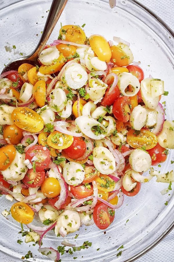 Tomato and Hearts of Palm Salad | #recipes #healthy #dressing #cherrytomatoes foodiecrush.com 