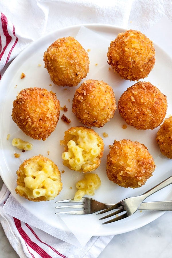 Fried Mac n Cheese Balls | #bites #recipe #easy foodiecrush.com