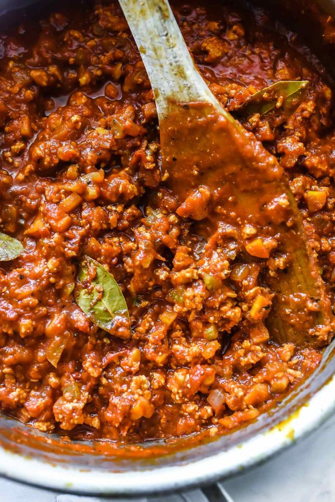Healthy Turkey Bolognese Sauce for lasagna or pasta | foodiecrush.com Turkey Bolognese Lasagna Toss | foodiecrush.com #lasagna #pasta #healthy #ricotta