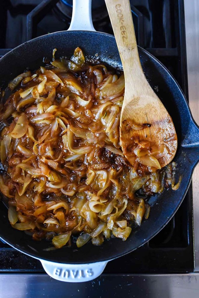 How to Make Caramelized Onions 5 How to Make Caramelized Onions | everydaydeliciouskitchen.com