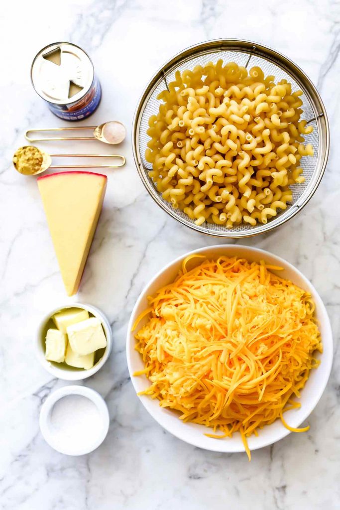 Instant Pot Macaroni and Cheese | foodiecrush.com #macaroniandcheese #macaroni #pasta #cheese #comfortfood #recipes #dinnertime 