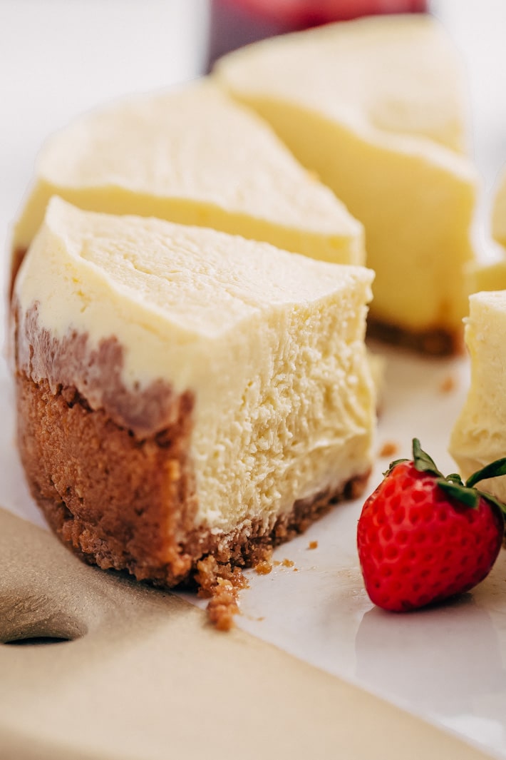New York-Style Instant Pot Cheesecake from littlespicejar.com on foodiecrush.com