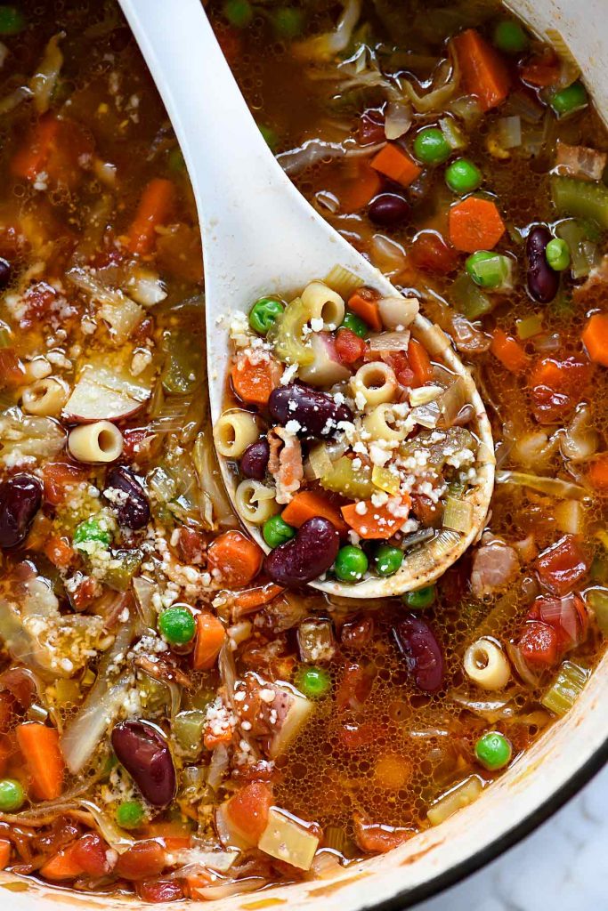 How to Make the Best Minestrone Soup | foodiecrush.com #soup #recipes #minestrone