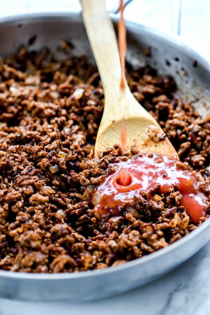 Ground Beef Tacos (Just Like Taco Bell) 4 Just Like Taco Bell Tacos Recipe | everydaydeliciouskitchen.com #tacos #tacobell #beef #recipes