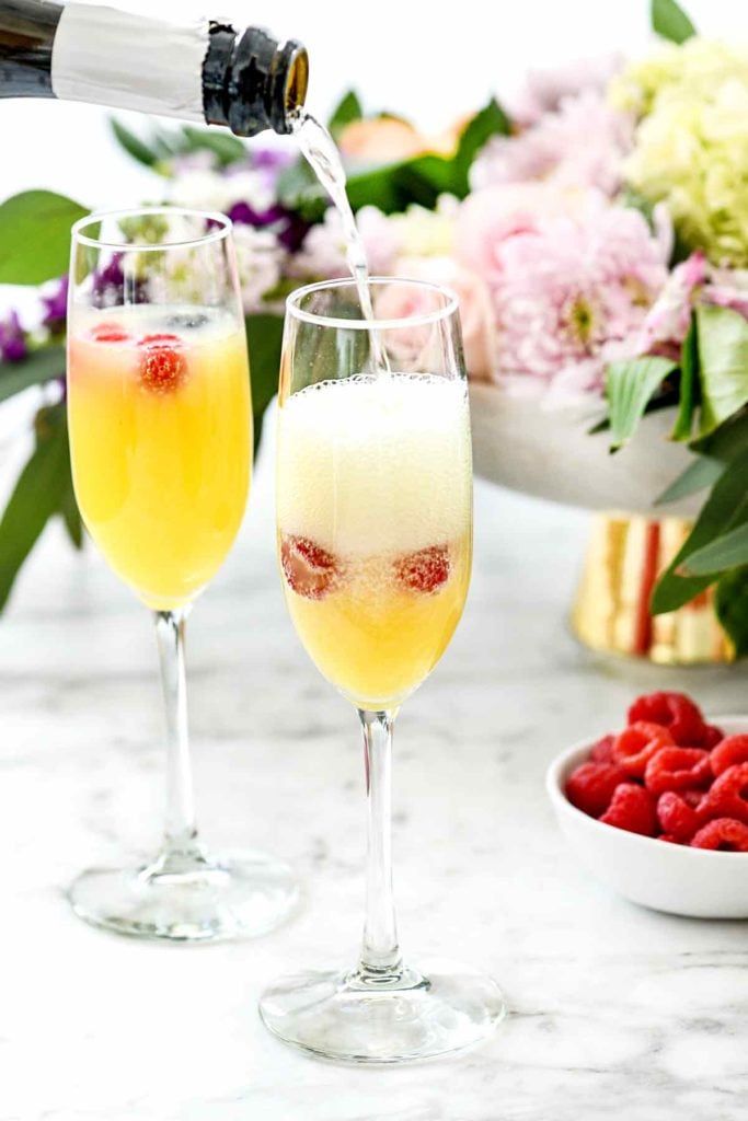 How to Make the Best Mimosa | foodiecrush.com #mimosa #bar #brunch #champagne