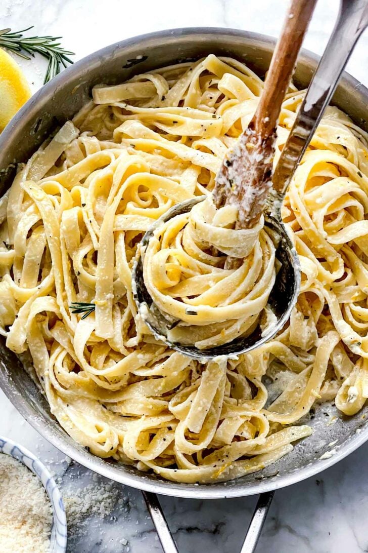 How to swirl fettuccine foodiecrush.com