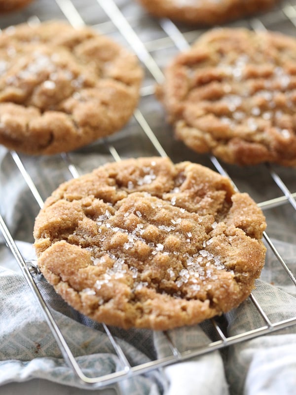 flourless peanut butter cookies on cooling rack