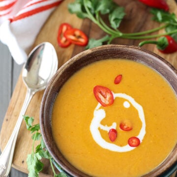 5 Ingredient Thai Pumpkin Soup | foodiecrush.com