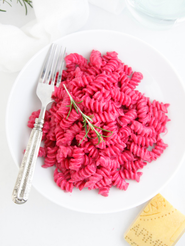 Pasta-with-Creamy-Roasted-Beet-Sauce-www.bellalimento.com-003-683x1024