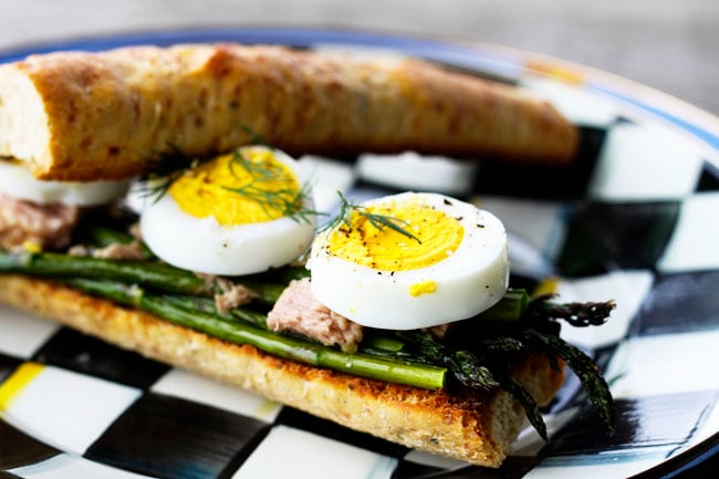 Roasted-Asparagus-Tuna-and-Egg-Sandwich