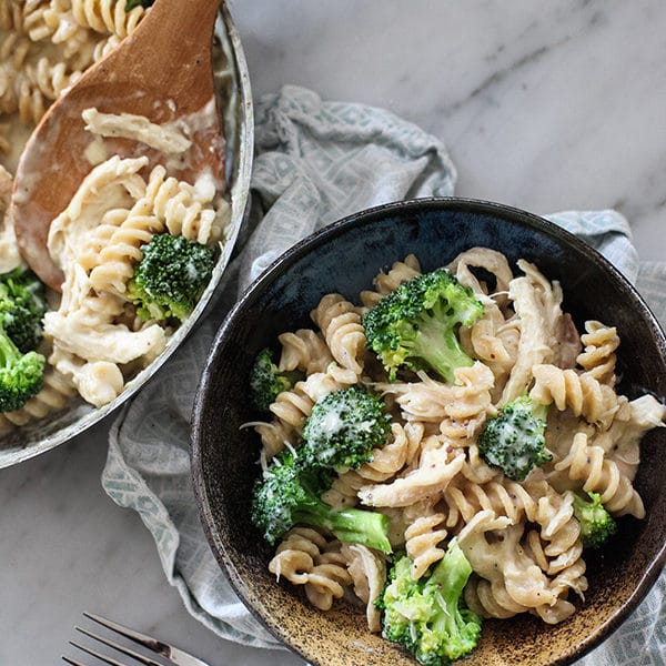 Chicken and Broccoli Pasta (Whole Wheat Pasta Recipe!) - foodiecrush