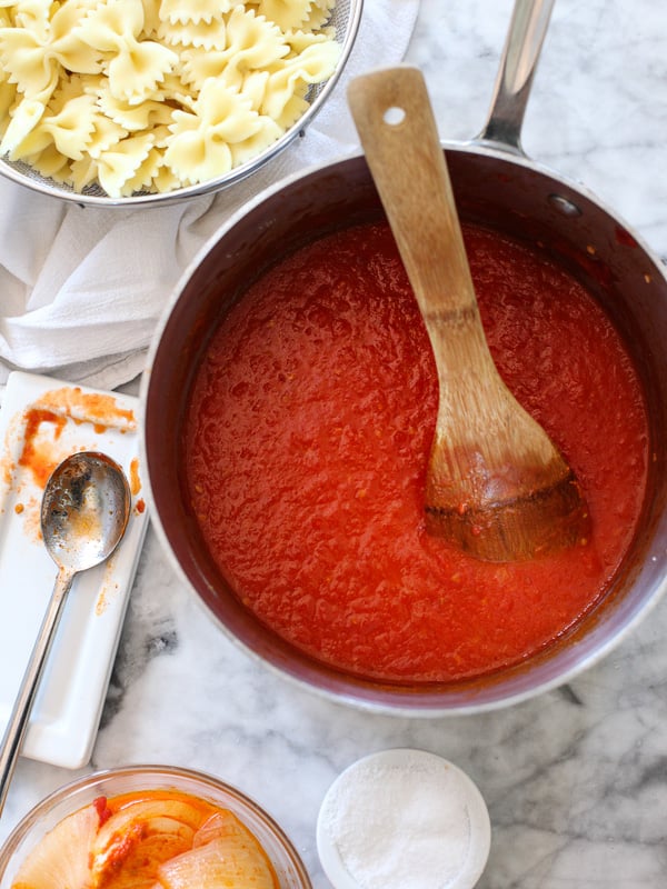 Fresh Tomato Pasta Sauce recipe on foodiecrush.com