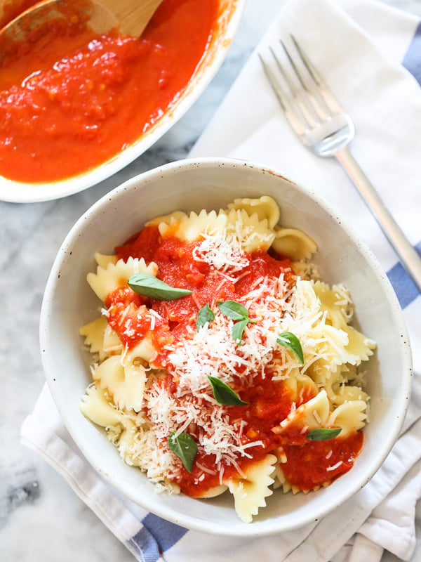 Easy Tomato Pasta Sauce Recipe - foodiecrush