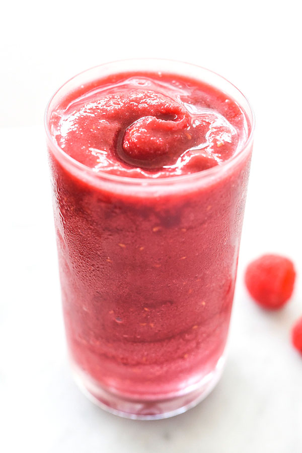 Acai Pomegranate and Raspberry Smoothie | foodiecrush.com #healthy #recipes #easy 