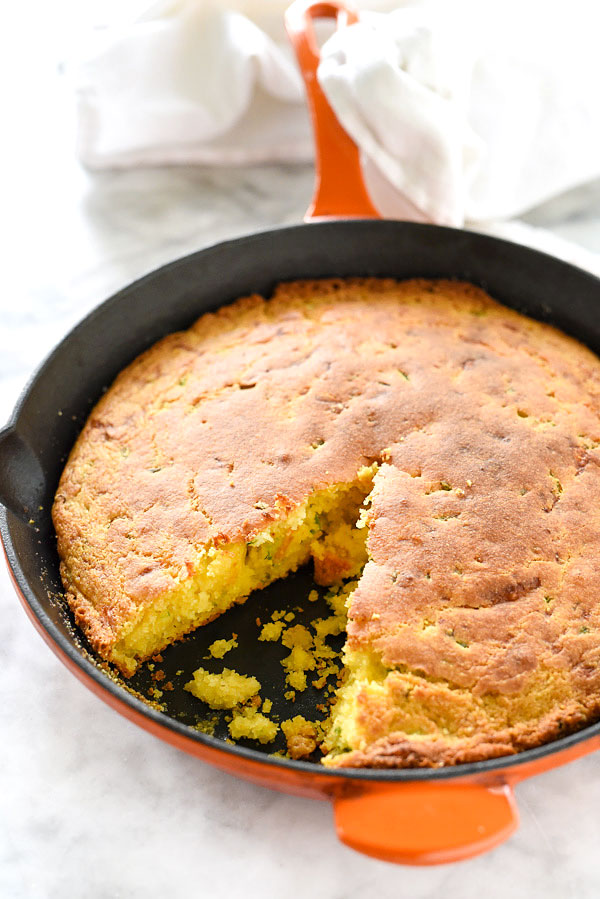 cast iron skillet cornbread with cheddar and jalapenos