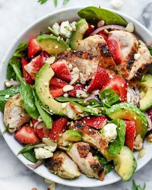 Strawberry Spinach Salad With Chicken And Avocado Foodiecrush Com
