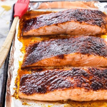10-Minute Maple-Glazed Baked Salmon