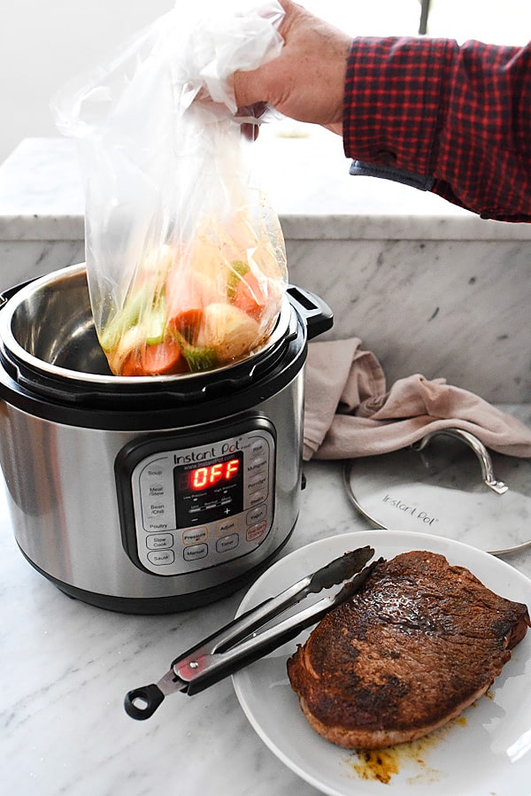 Slow cooker Roast | #recipes #easy #slowcooker #crockpot #meat foodiecrush.com