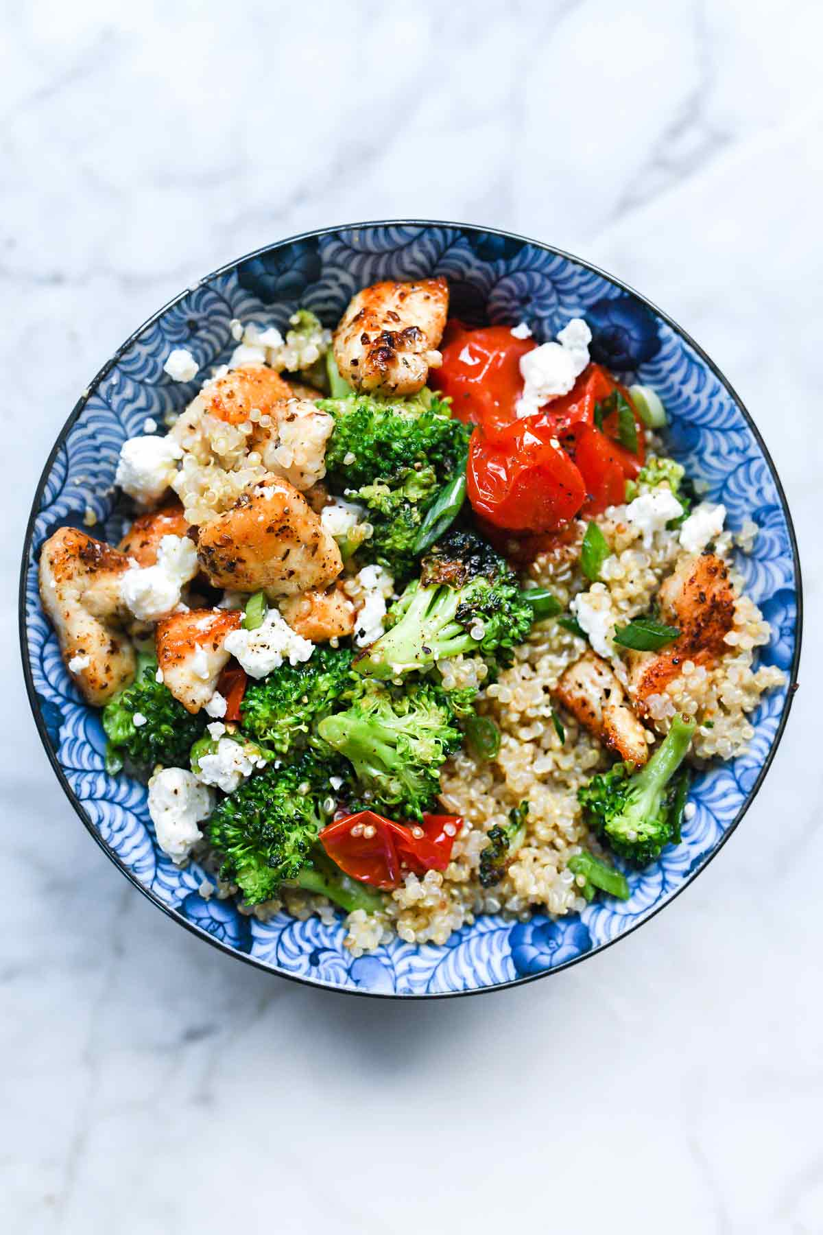 Mediterranean Chicken Quinoa Bowls with Broccoli and Tomato | foodiecrush.com #quinoa #bowl #mediterranean #chicken