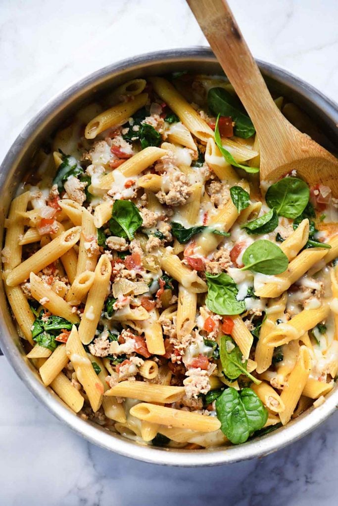 One-Pot Penne Pasta with Turkey and Spinach | foodiecrush.com #recipes #pasta #penne #healthy #onepot #turkey