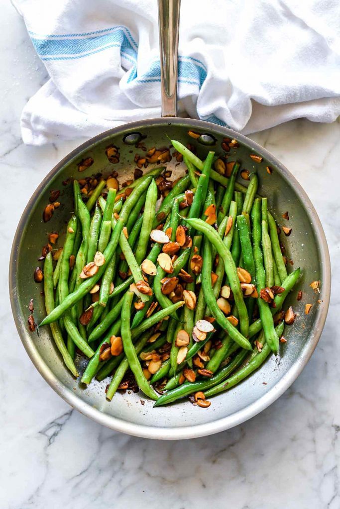 making green beans with almonds