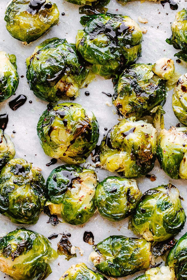 Smashed Brussels Sprouts with Balsamic Glaze van Diethood op foodiecrush.com
