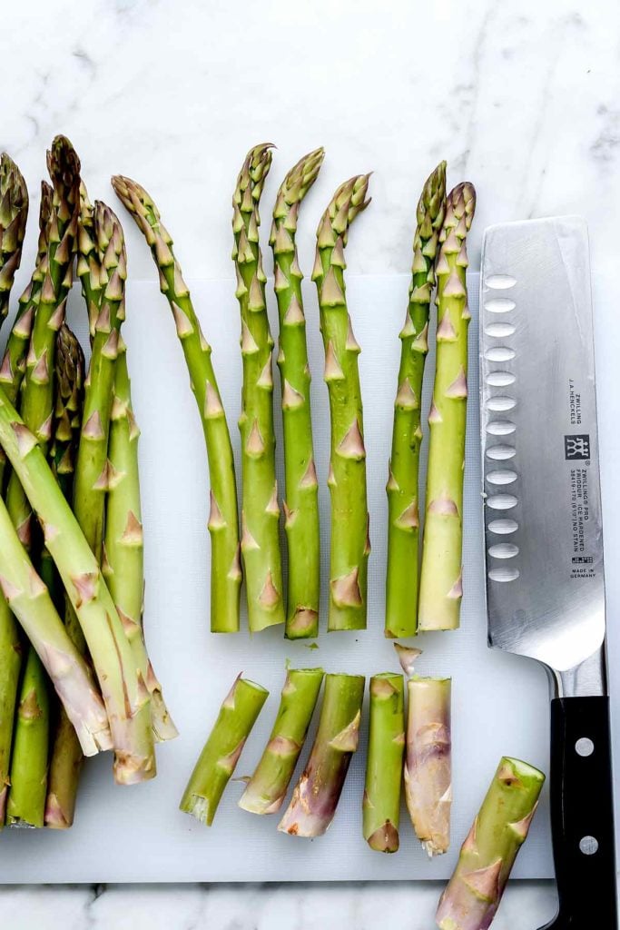 How to Trim Asparagus | foodiecrush.com 