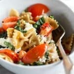 Pasta met verse tomaten en Ricotta | foodiecrush.com #pasta #volkoren #recepten #diner #gezonde tomaten #ricotta