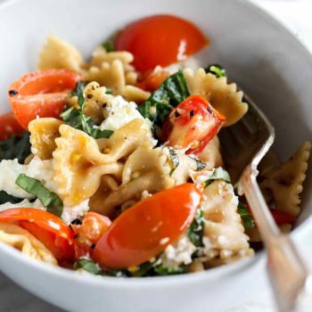 Pasta with Fresh Tomatoes and Ricotta | foodiecrush.com #pasta #wholewheat #recipes #dinner #healthy #tomatoes #ricotta