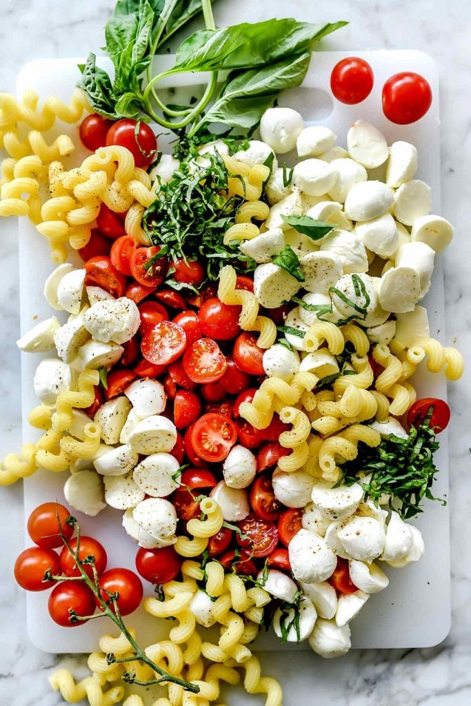 THE BEST Caprese Pasta Salad Ingredients foodiecrush.com