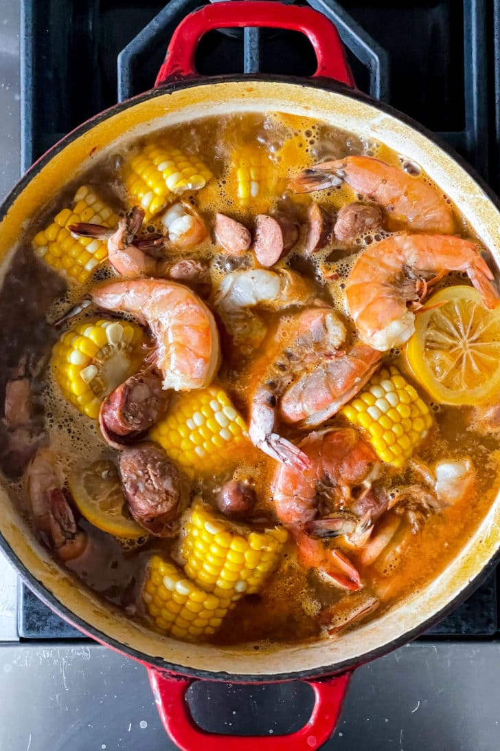 Hot to Make a Shrimp Boil foodiecrush.com