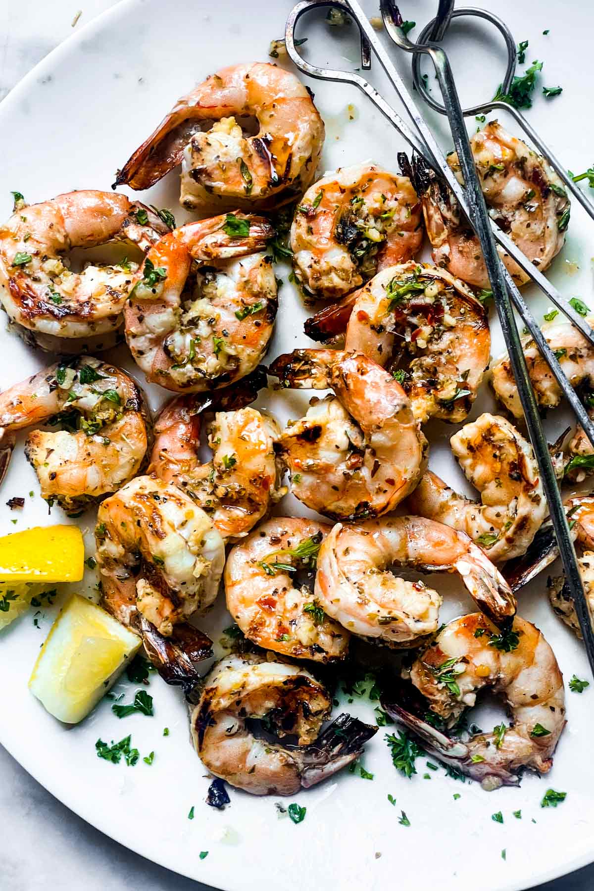 https://www.foodiecrush.com/wp-content/uploads/2023/07/Garlic-Grilled-Shrimp-foodiecrush.com-12.jpg