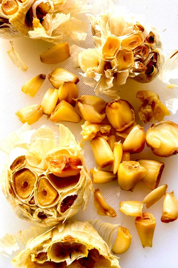 Roasted garlic foodiecrush.com How to Make Roasted Garlic #roastedgarlic