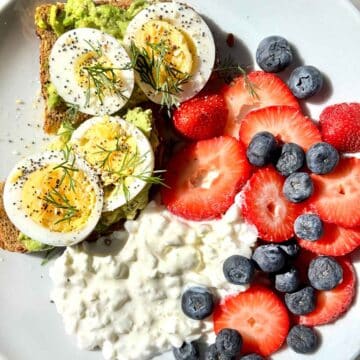 Avocado Toast with Egg