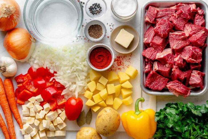 What's in Hungarian Goulash recipe ingredients